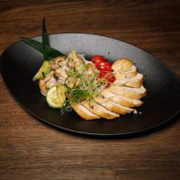 Доставка Куриное филе на гриле с овощами из Avenue 25 Куриное филе на гриле с овощами