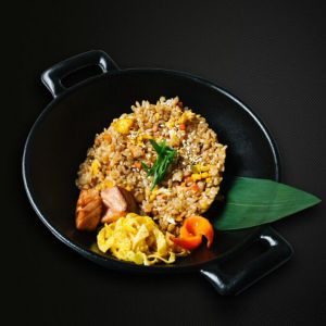 Доставка Тяхан с морепродуктами из Avenue 25 Тяхан с морепродуктами