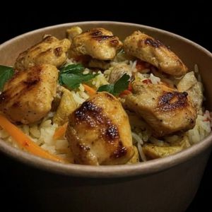 Рис з куркою та овочами