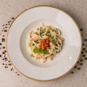 Доставка Тальятеле з лососем, шпинатом та зеленим горошком из Celentano_Delta Тальятеле з лососем, шпинатом та зеленим горошком