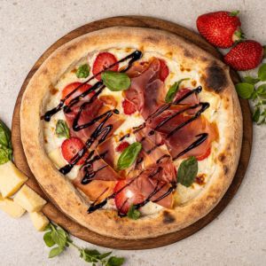 Доставка Піца з брі, прошуто та полуницею из Celentano_Delta Піца з брі, прошуто та полуницею