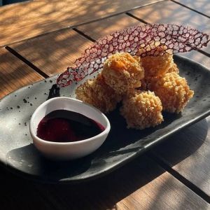 Доставка Сирні кульки из CheBurek Сирні кульки