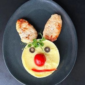 Доставка Картопляне пюре з курячою котлетою из Дитяче Королівство Картопляне пюре з курячою котлетою