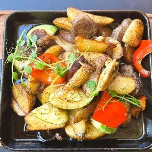 Доставка Гаряча сковорода з телятиною из Дитяче Королівство Гаряча сковорода з телятиною