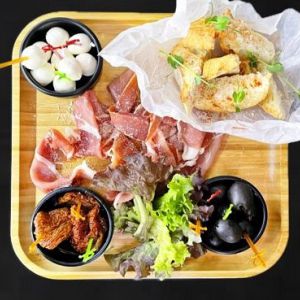 Доставка Закуска в іспанському стилі из Дитяче Королівство Закуска в іспанському стилі