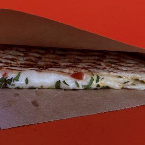 Доставка Піта Сулугуні из Fresh bar Піта Сулугуні