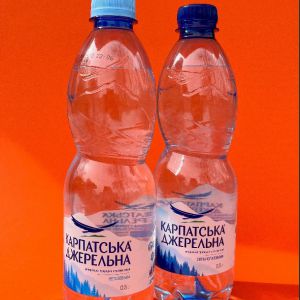 Доставка Мінеральна вода "Карпатська Джерельна" 0.5 из Fresh bar Мінеральна вода "Карпатська Джерельна" 0.5