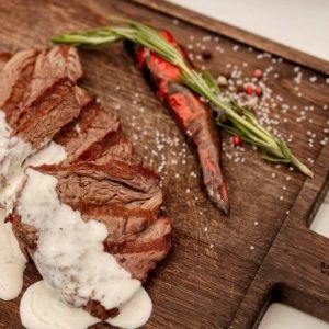 Медальйони з телятини