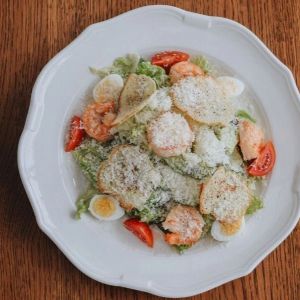 Доставка Цезар з тигровими креветками из Гурман Цезар з тигровими креветками