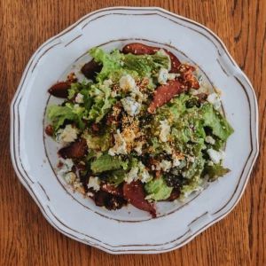 Доставка Салат з курячою печінкою та грушею из Гурман Салат з курячою печінкою та грушею