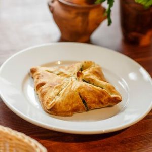 Хачапурі зі шпинатом