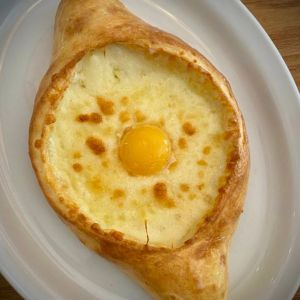 Хачапурі по-аджарськи