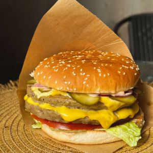 Доставка Дабл ЧізБургер из Lux_Cafe Дабл ЧізБургер