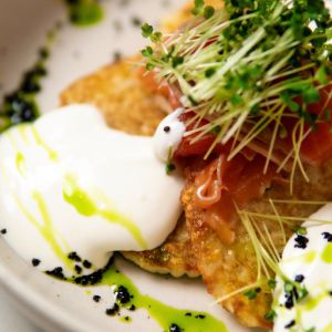 Доставка ДЕРУНИ З ЛОСОСЕМ из Пармезан ДЕРУНИ З ЛОСОСЕМ