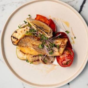 Доставка ФІЛЕ СУДАКА З ОВОЧАМИ ГРИЛЬ из Пармезан ФІЛЕ СУДАКА З ОВОЧАМИ ГРИЛЬ