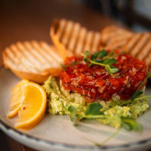 Доставка Тартар з лососем из Pausa Тартар з лососем