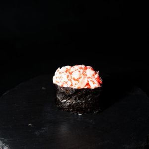 Гункан з крабом