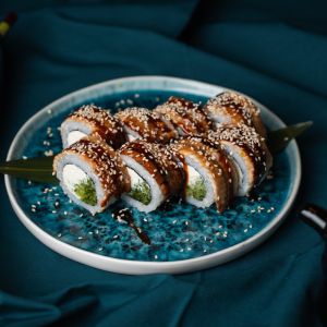 Доставка Філадельфія з вугром из Premium Sushi Філадельфія з вугром
