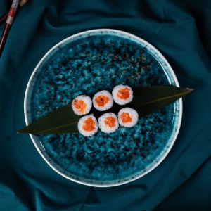 Доставка Макі з лососем из Premium Sushi Макі з лососем