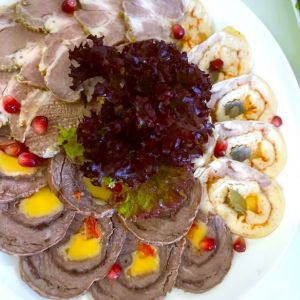 Доставка М'ясне асорті по-домашньому (230 гр) из Zeytun М'ясне асорті по-домашньому (230 гр)