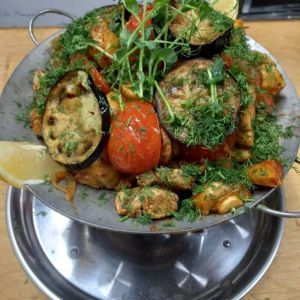 Доставка Садж зі свинини з овочами из Zeytun Садж зі свинини з овочами